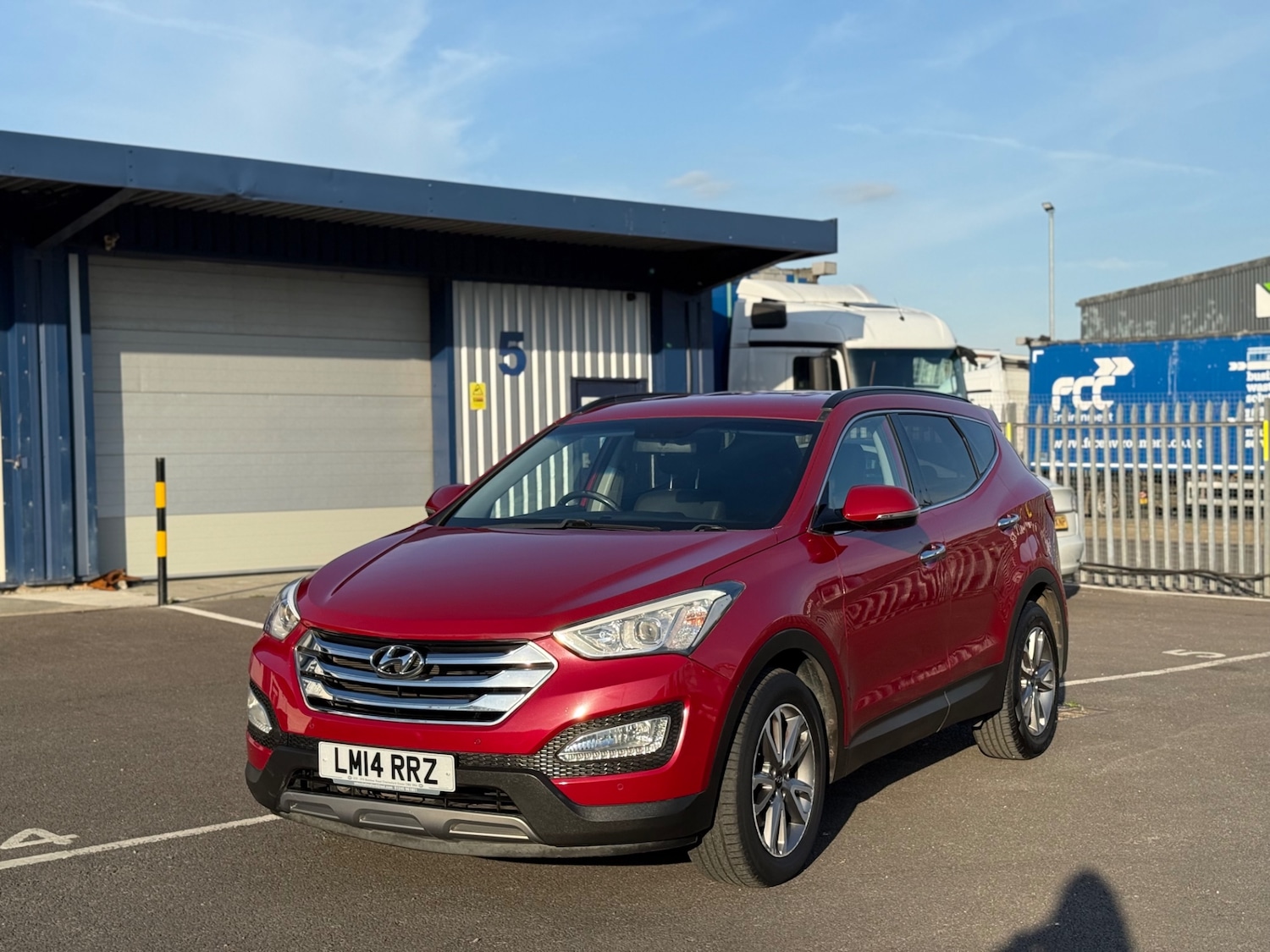 Used Hyundai Santa Fe 2014 for sale - 76222074: Photo 1