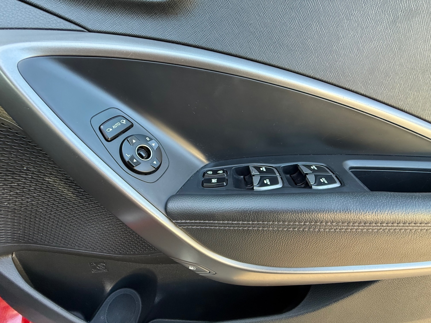 Used Hyundai Santa Fe 2014 for sale - 76222074: Photo 14