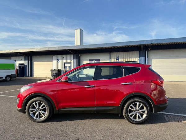 Used Hyundai Santa Fe 2014 for sale - 76222074: Photo 3