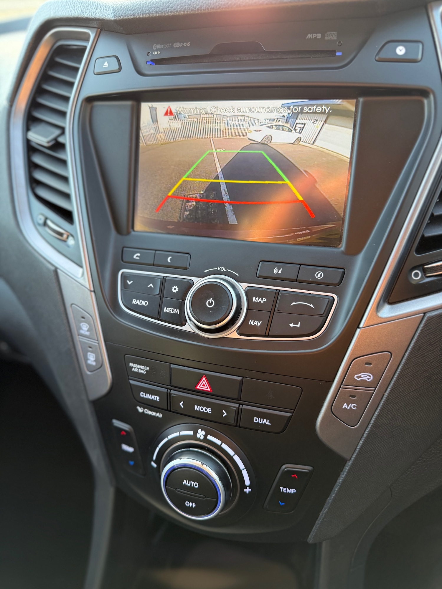 Used Hyundai Santa Fe 2014 for sale - 76222074: Photo 8