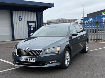 Used Skoda Superb 2017 for sale - 75481237: Photo