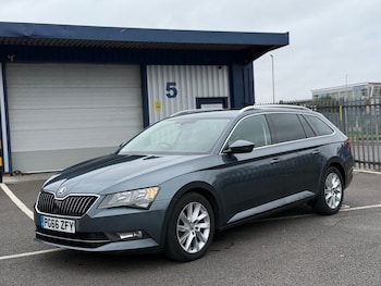Used Skoda Superb 2017 for sale - 75481237: Photo