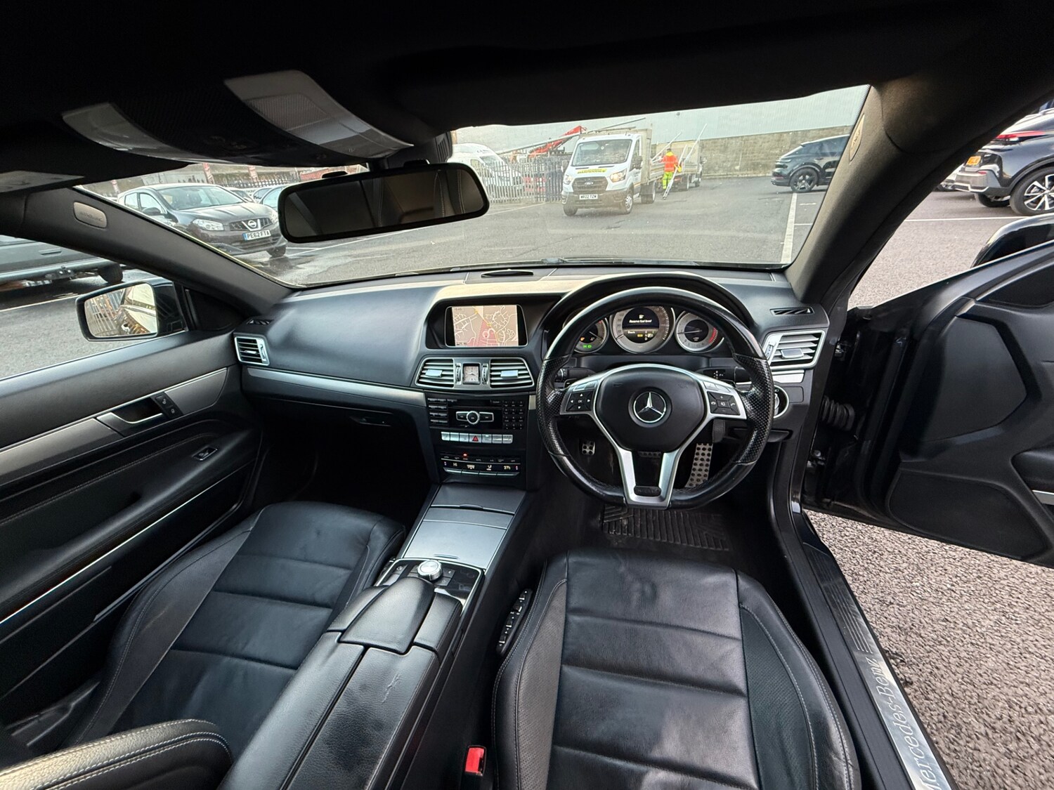 Used Mercedes-Benz E Class 2014 for sale - 77997606: Photo 11