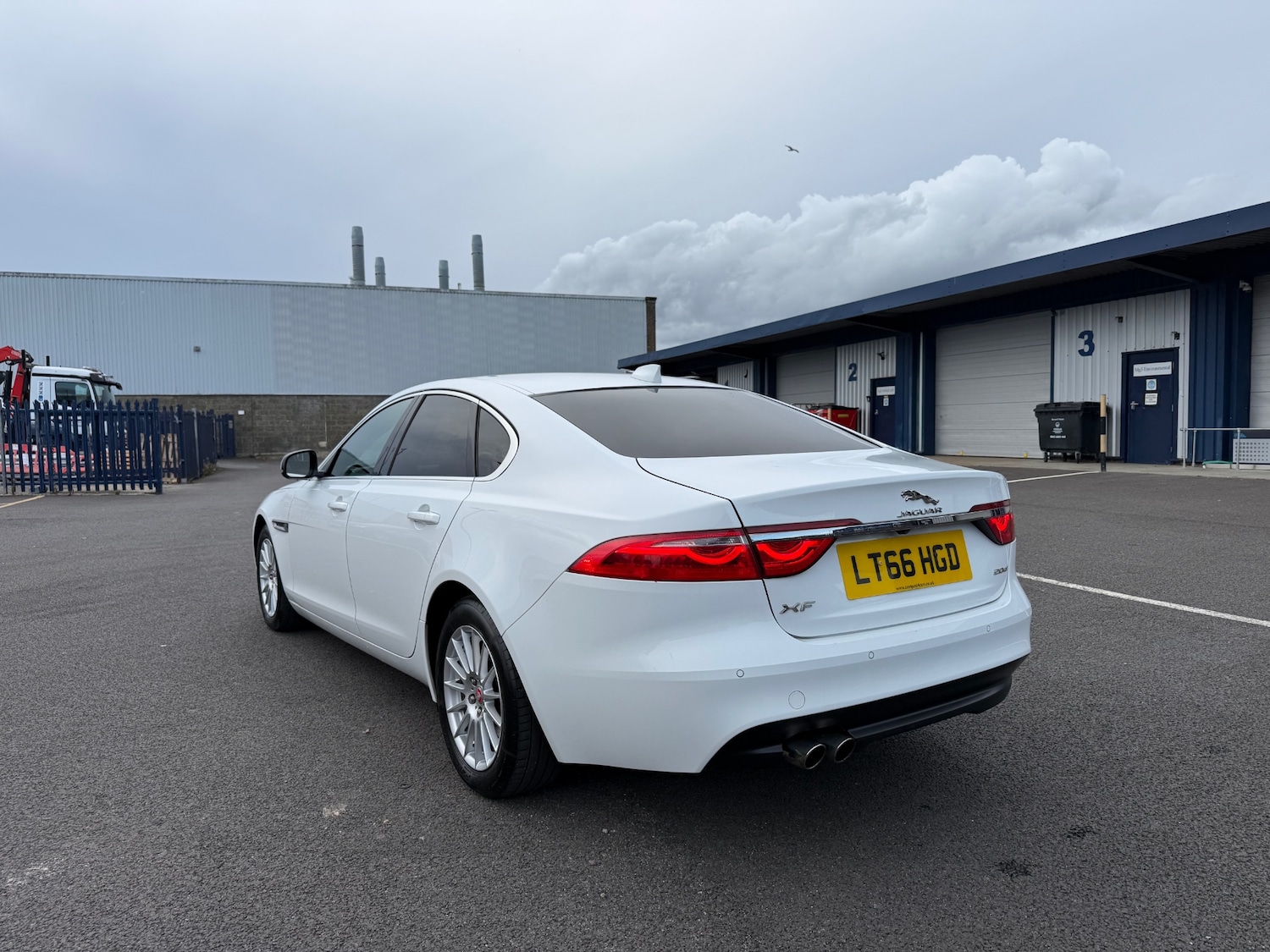 Used Jaguar XF 2016 for sale - 76363126: Photo 4