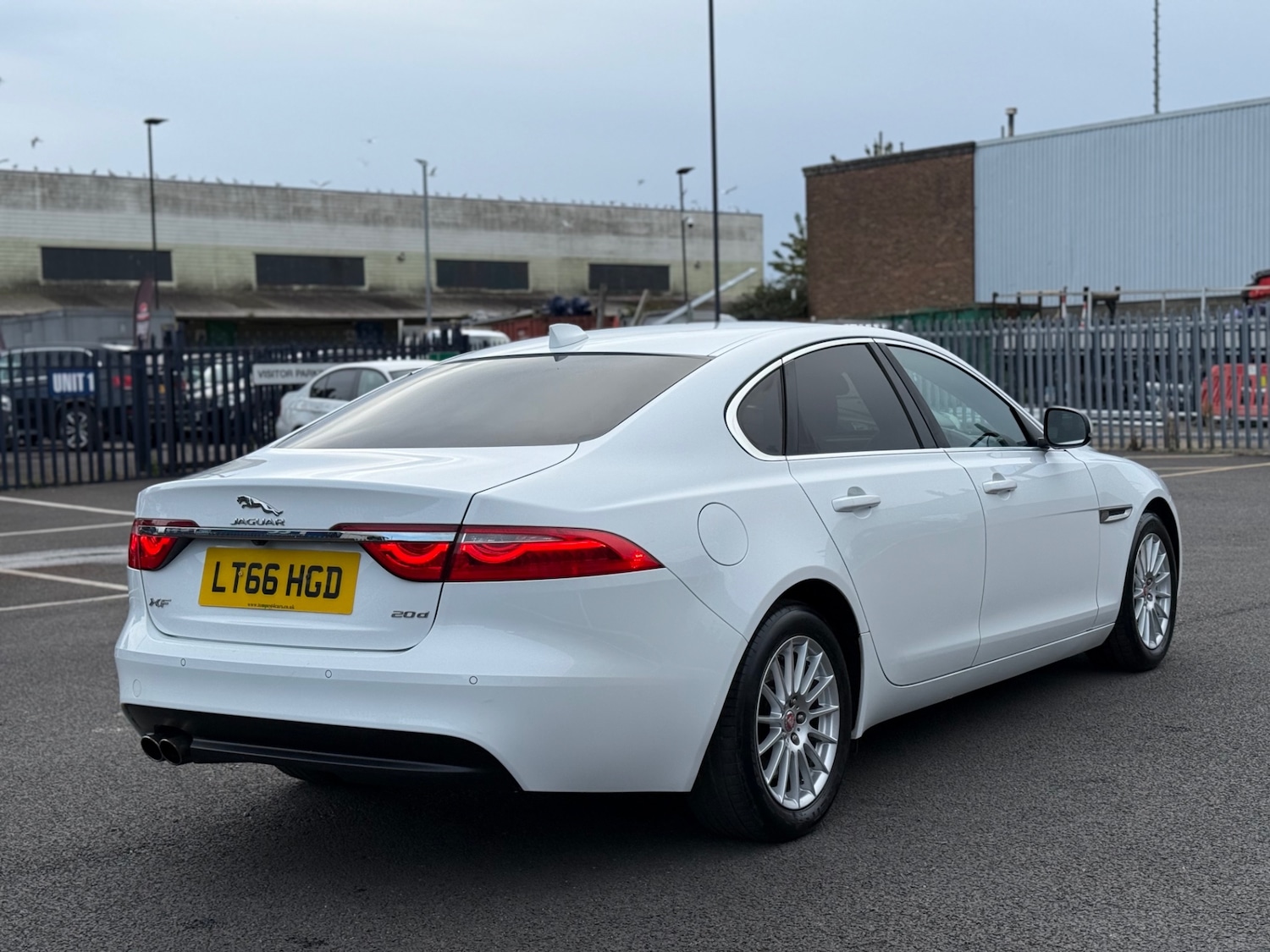 Used Jaguar XF 2016 for sale - 76363126: Photo 6