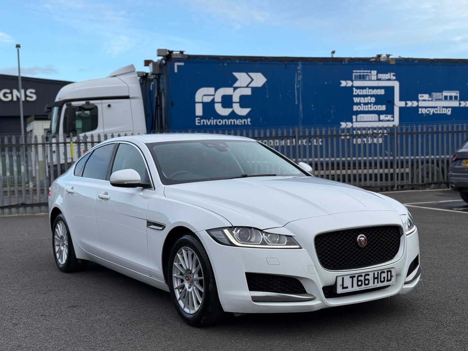 Used Jaguar XF 2016 for sale - 76363126: Photo 8