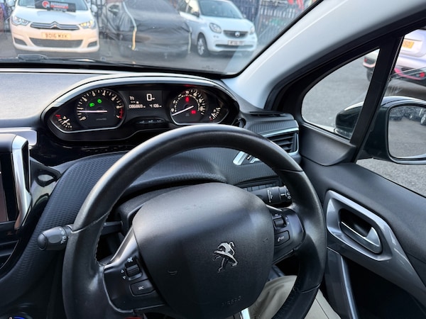 Used Peugeot 2008 2018 for sale - 76120485: Photo 21