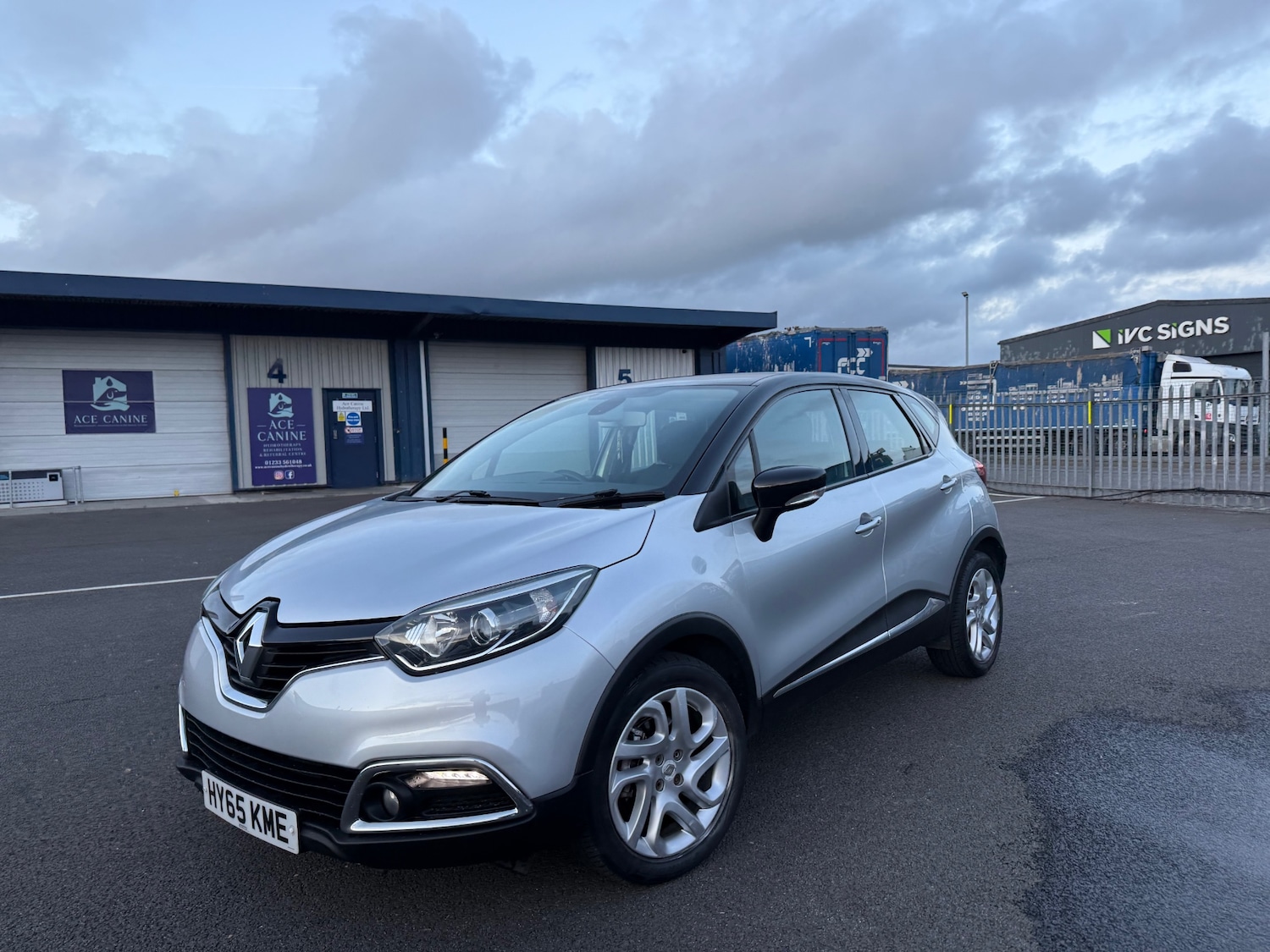 Used Renault Captur 2015 for sale - 76370058: Photo 4