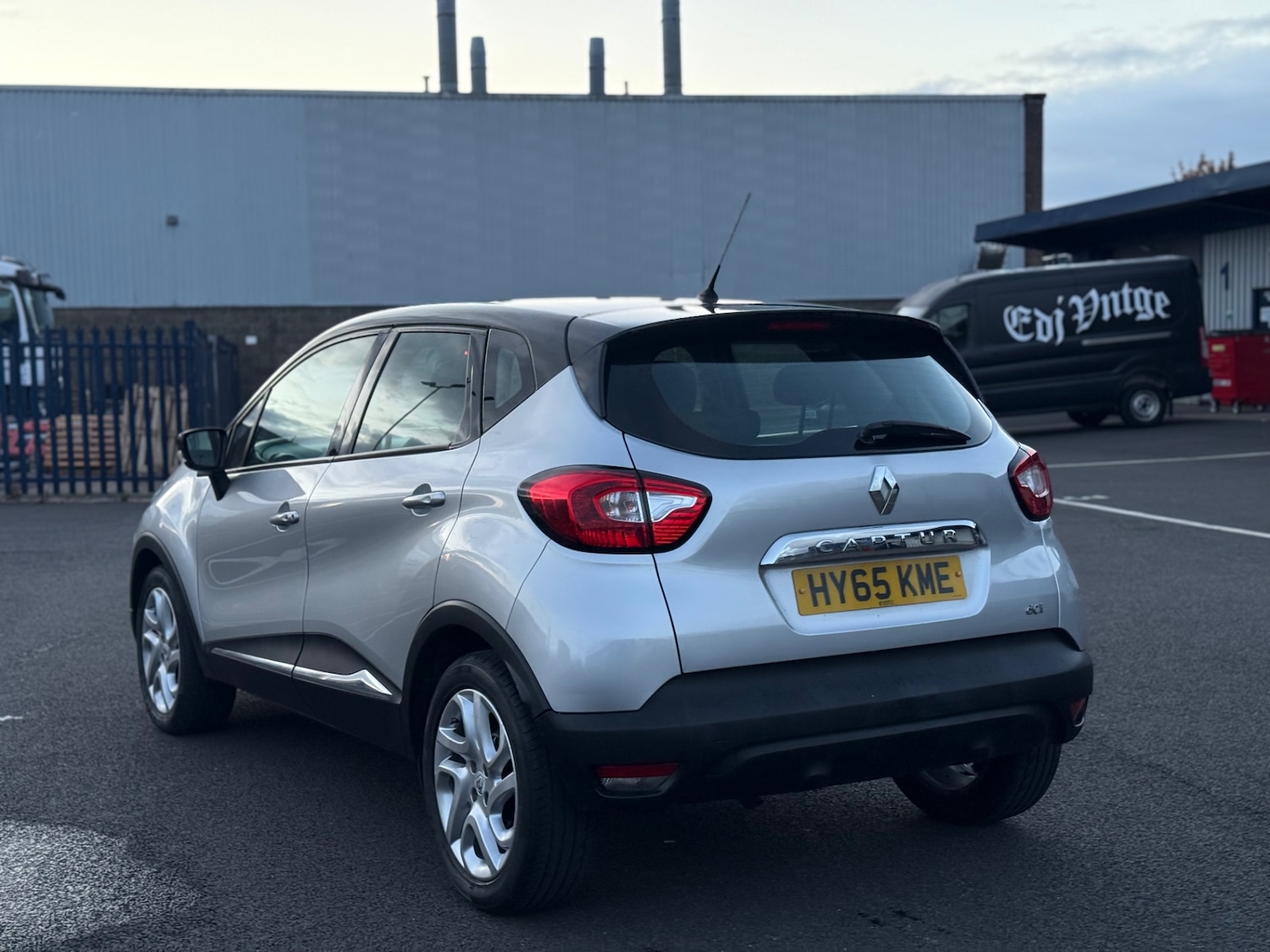 Used Renault Captur 2015 for sale - 76370058: Photo 8