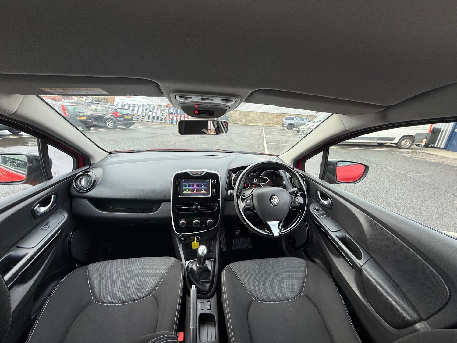 Used Renault Clio 2016 for sale - 77310520: Photo 15