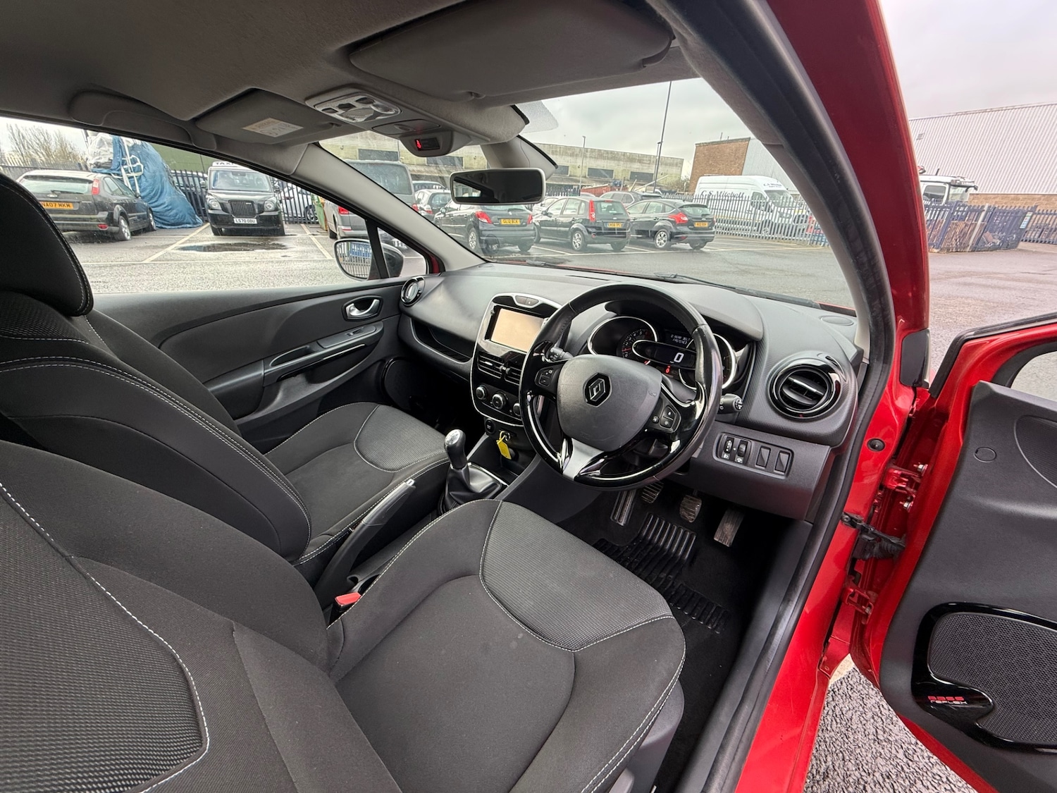 Used Renault Clio 2016 for sale - 77310520: Photo 18