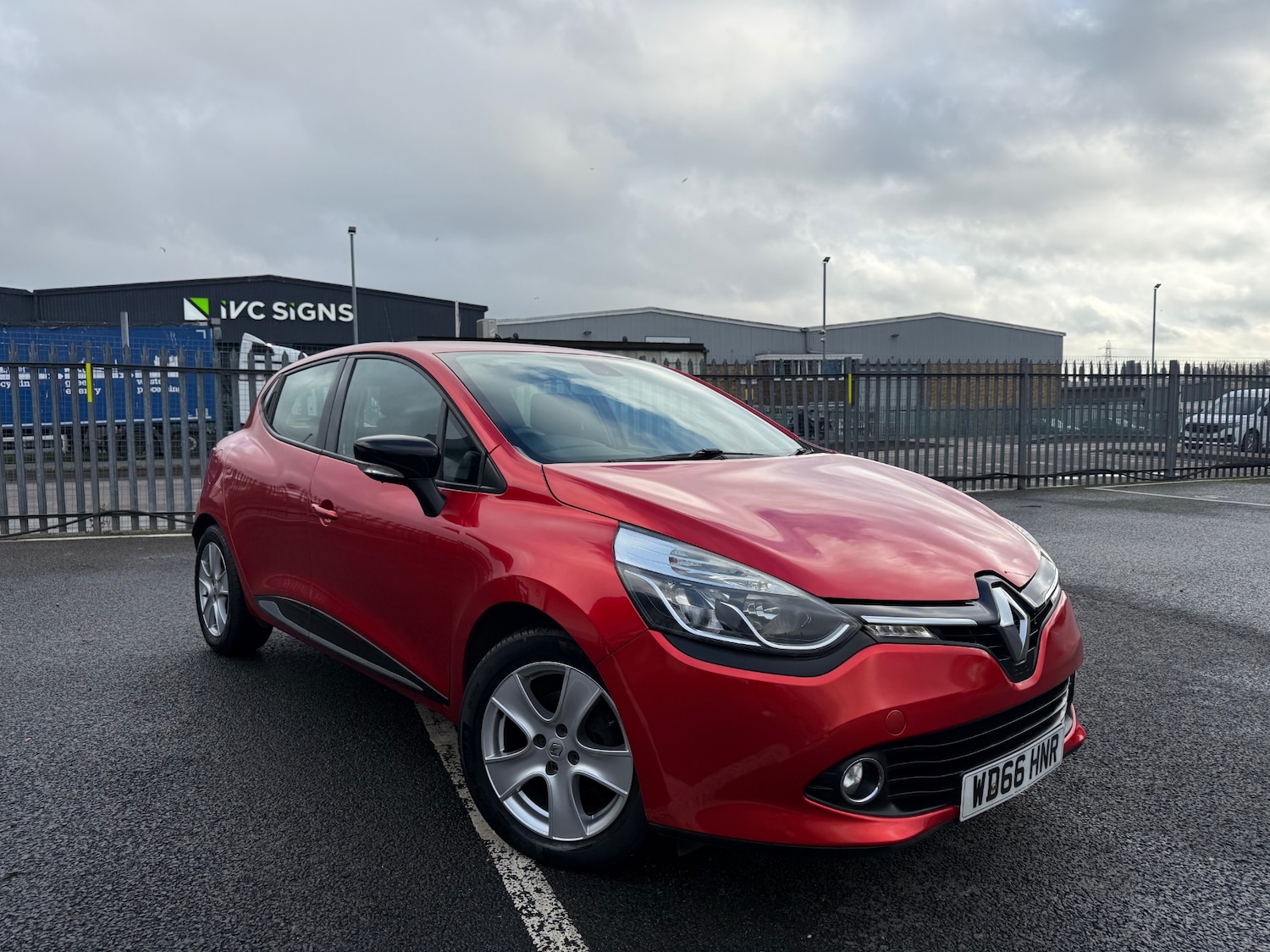 Used Renault Clio 2016 for sale - 77310520: Photo 8