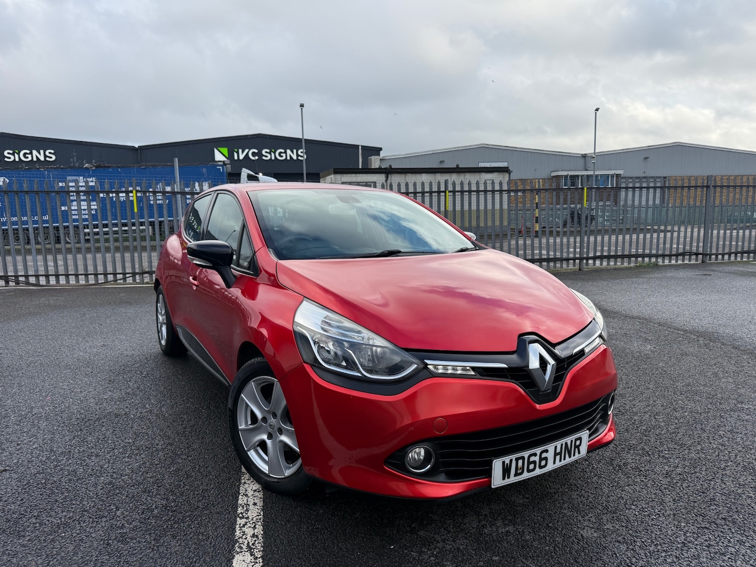 Used Renault Clio 2016 for sale - 77310520: Photo 9