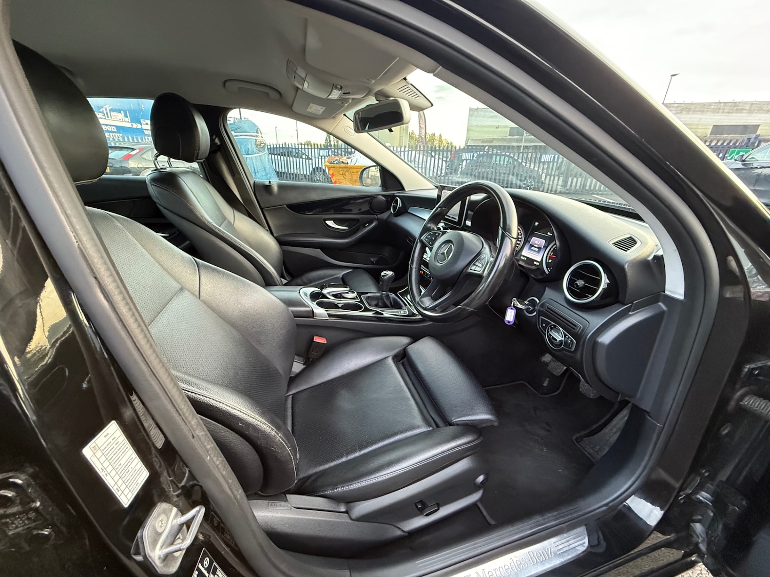 Used Mercedes-Benz C Class 2016 for sale - 77998132: Photo 10