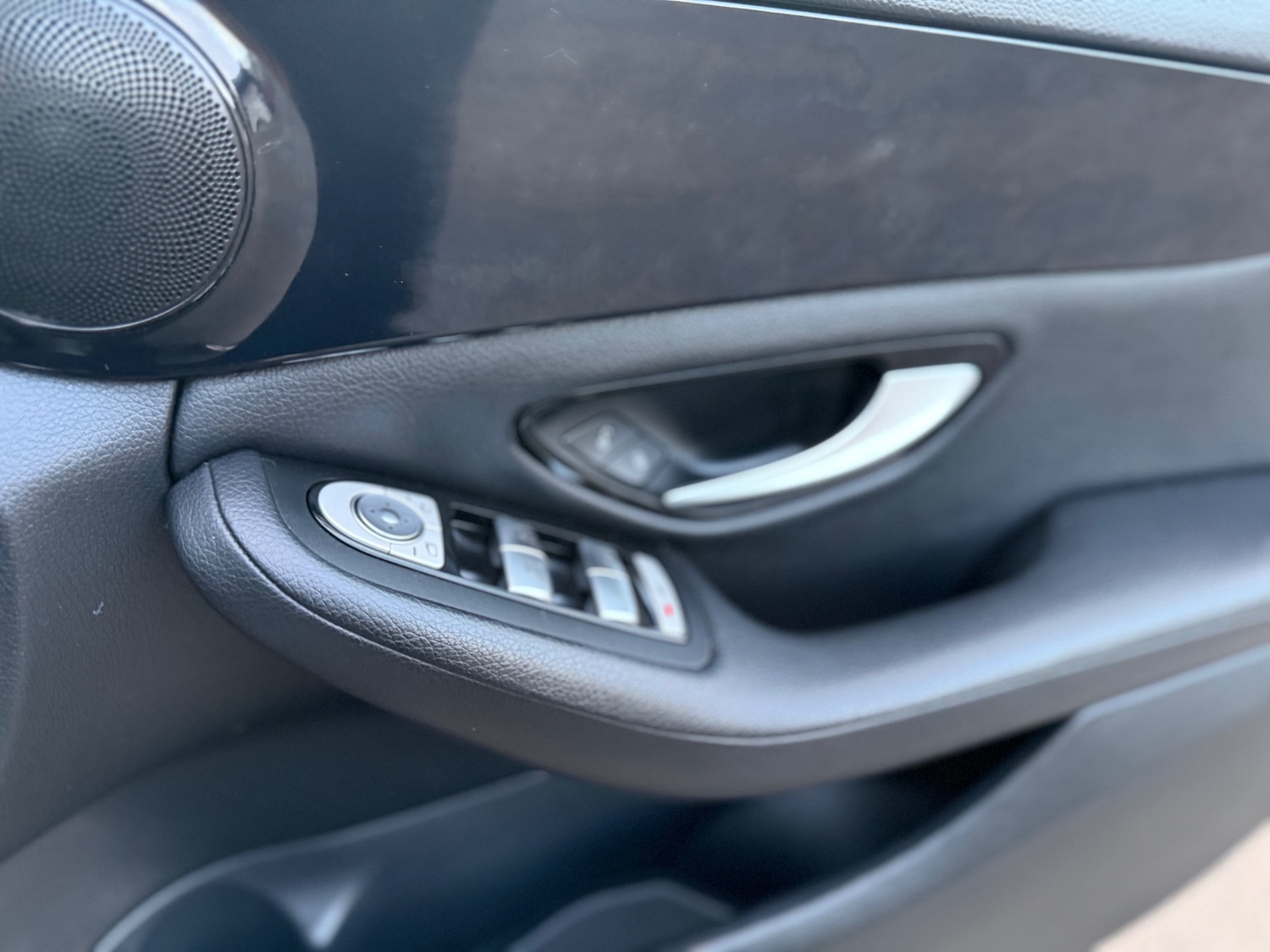 Used Mercedes-Benz C Class 2016 for sale - 77998132: Photo 18