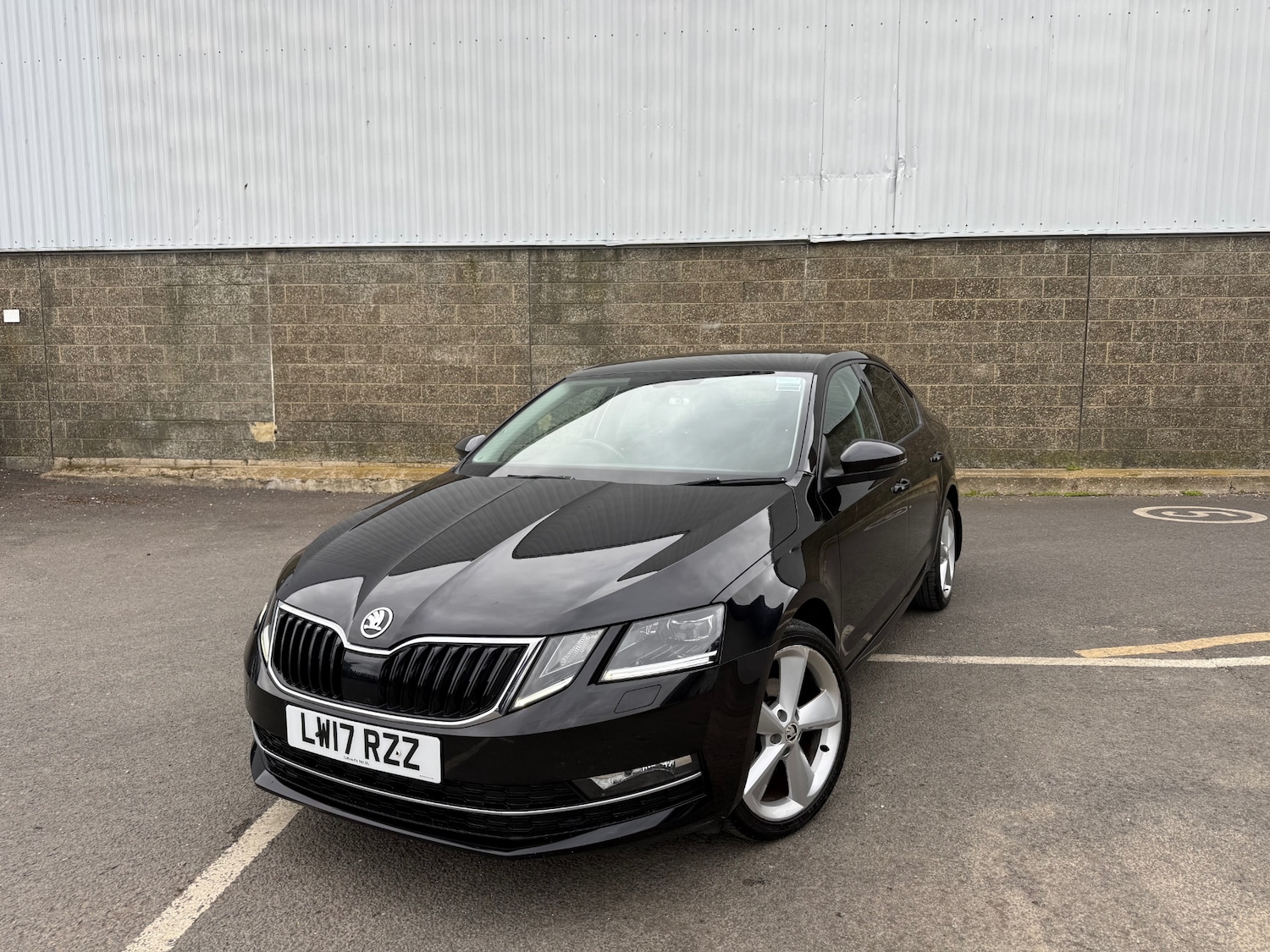Used Skoda Octavia 2017 for sale - 77906929: Photo 2