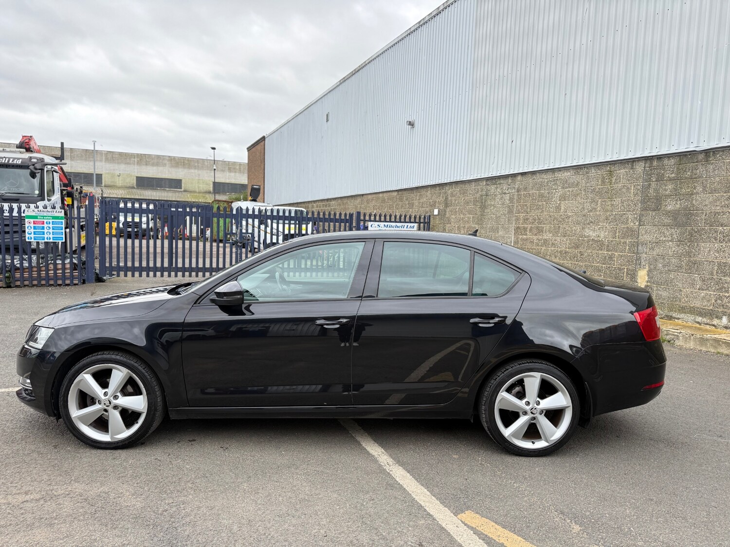 Used Skoda Octavia 2017 for sale - 77906929: Photo 6