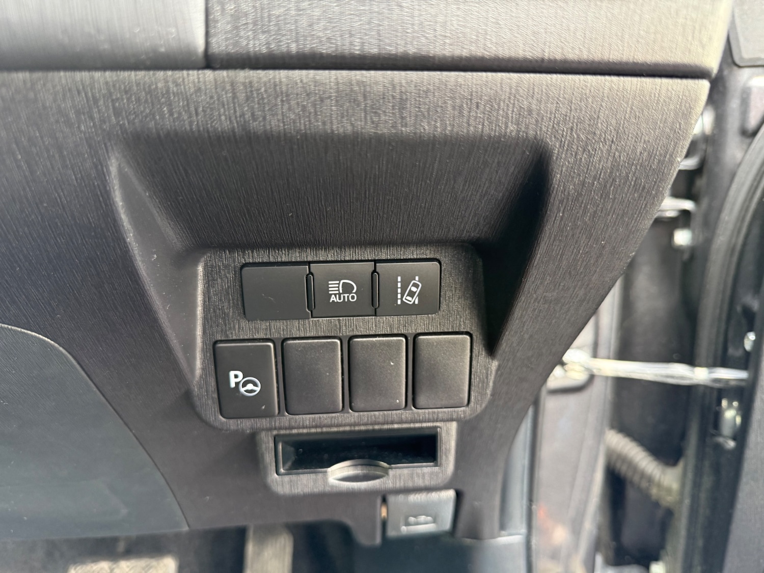 Used Toyota Prius+ 2020 for sale - 76149844: Photo 22