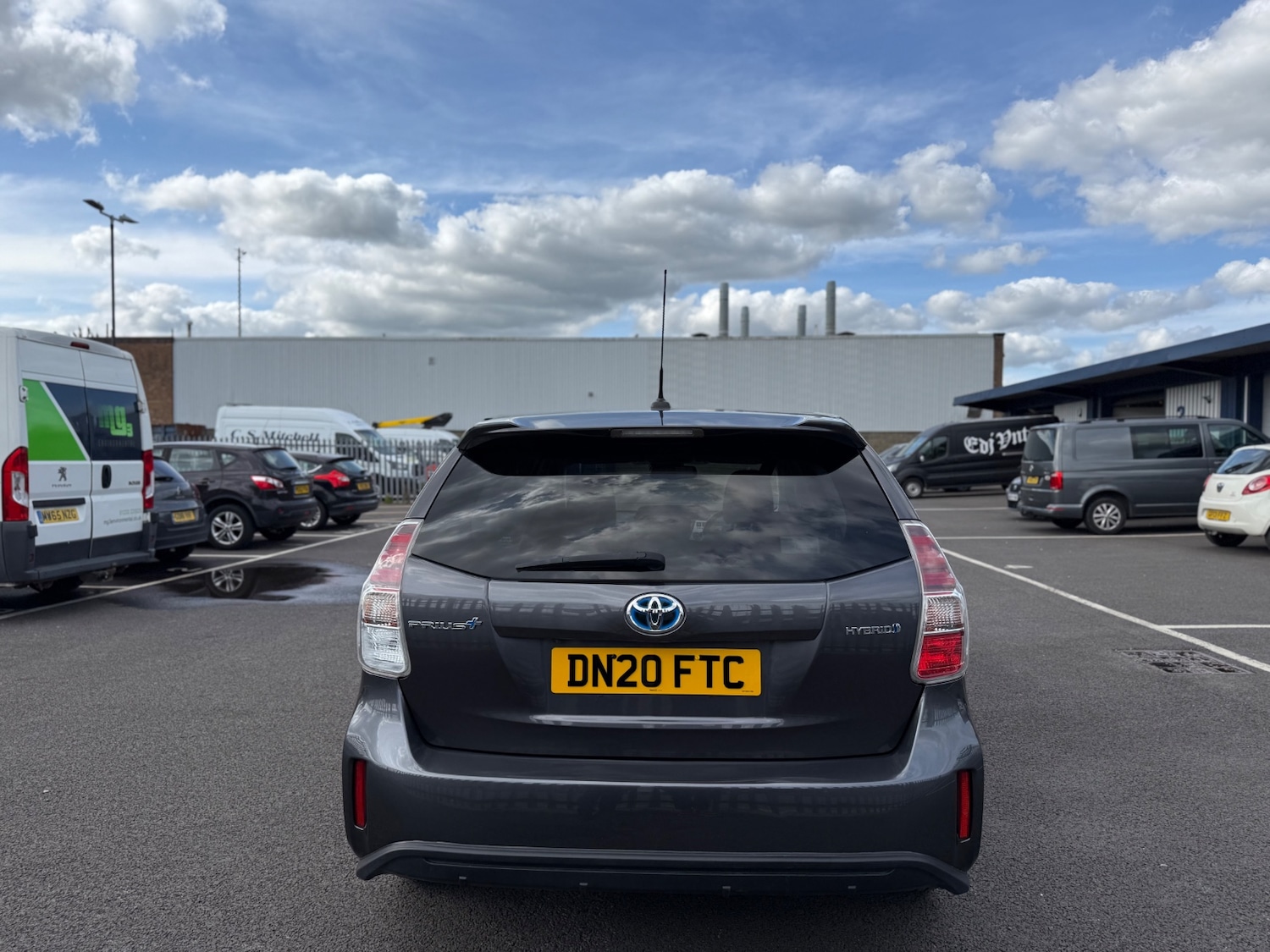 Used Toyota Prius+ 2020 for sale - 76149844: Photo 8