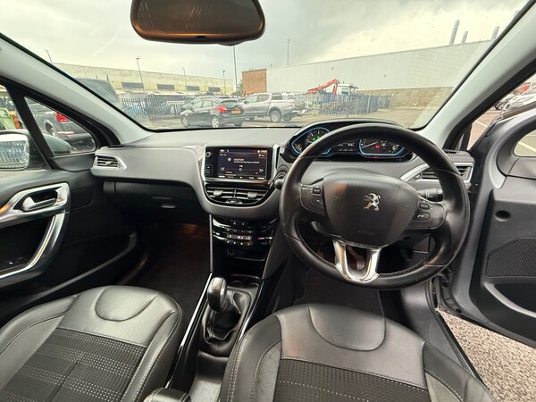 Used Peugeot 2008 2017 for sale - 75399802: Photo 16
