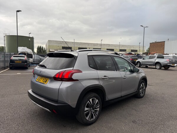 Used Peugeot 2008 2017 for sale - 75399802: Photo 8
