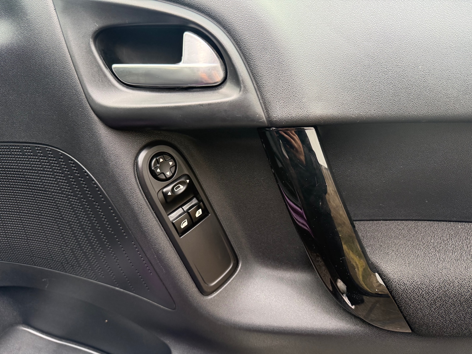 Used Citroen C3 2016 for sale - 77330310: Photo 19