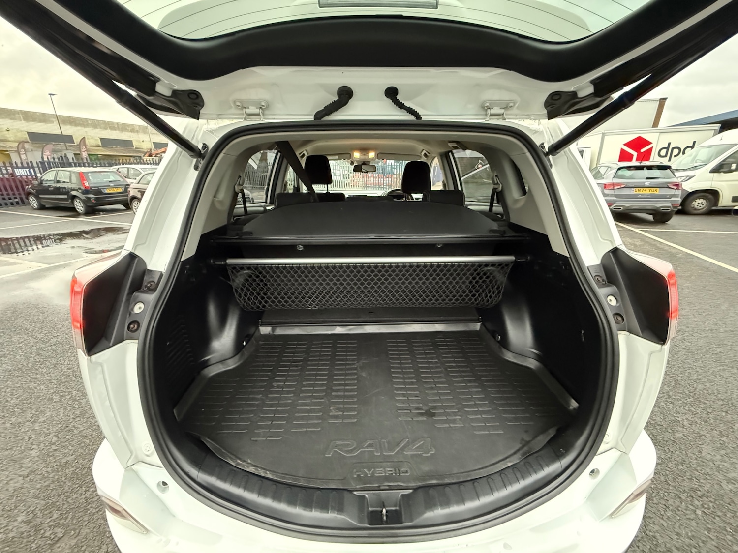 Used Toyota RAV4 2017 for sale - 77409951: Photo 11