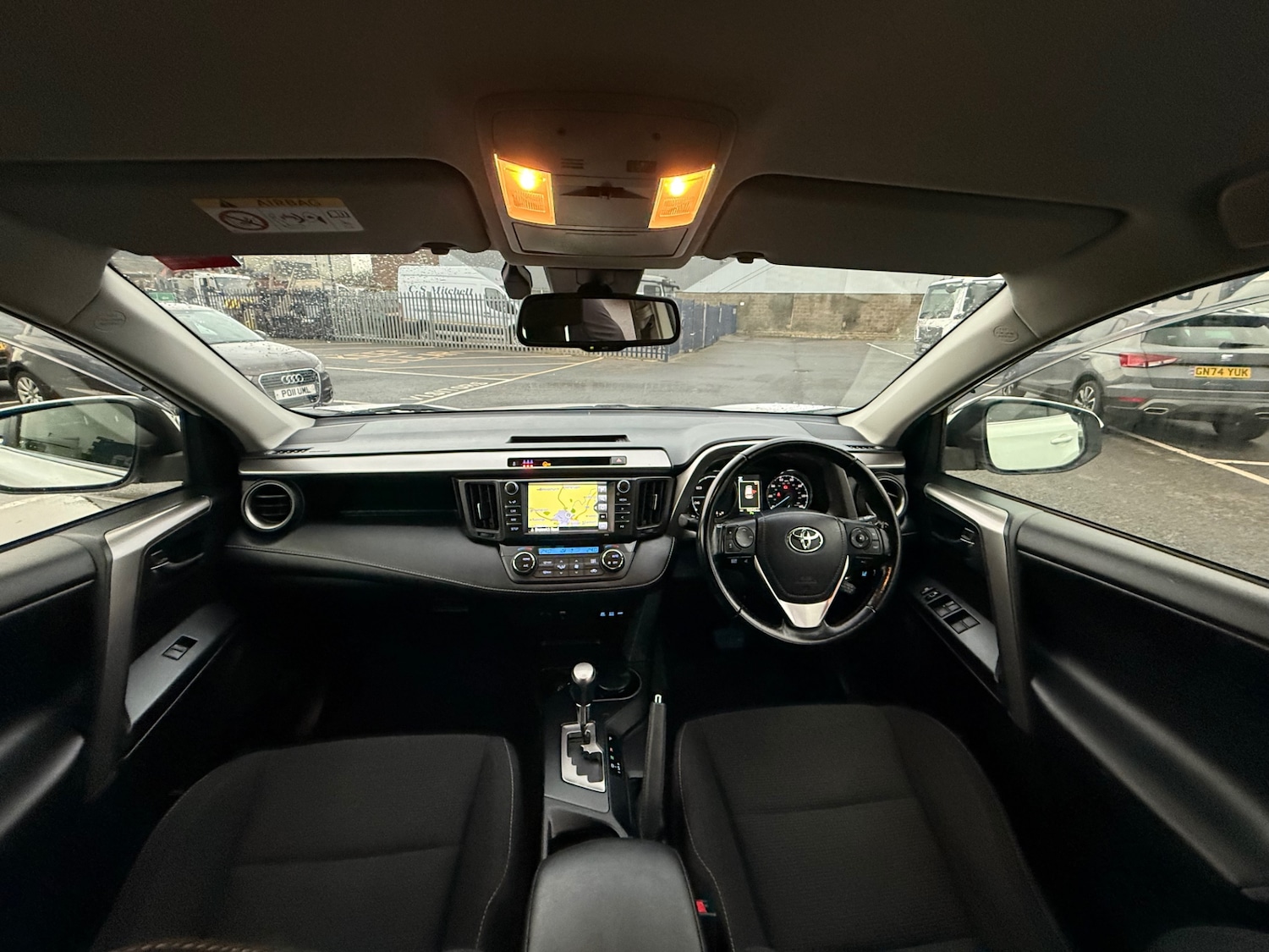 Used Toyota RAV4 2017 for sale - 77409951: Photo 14