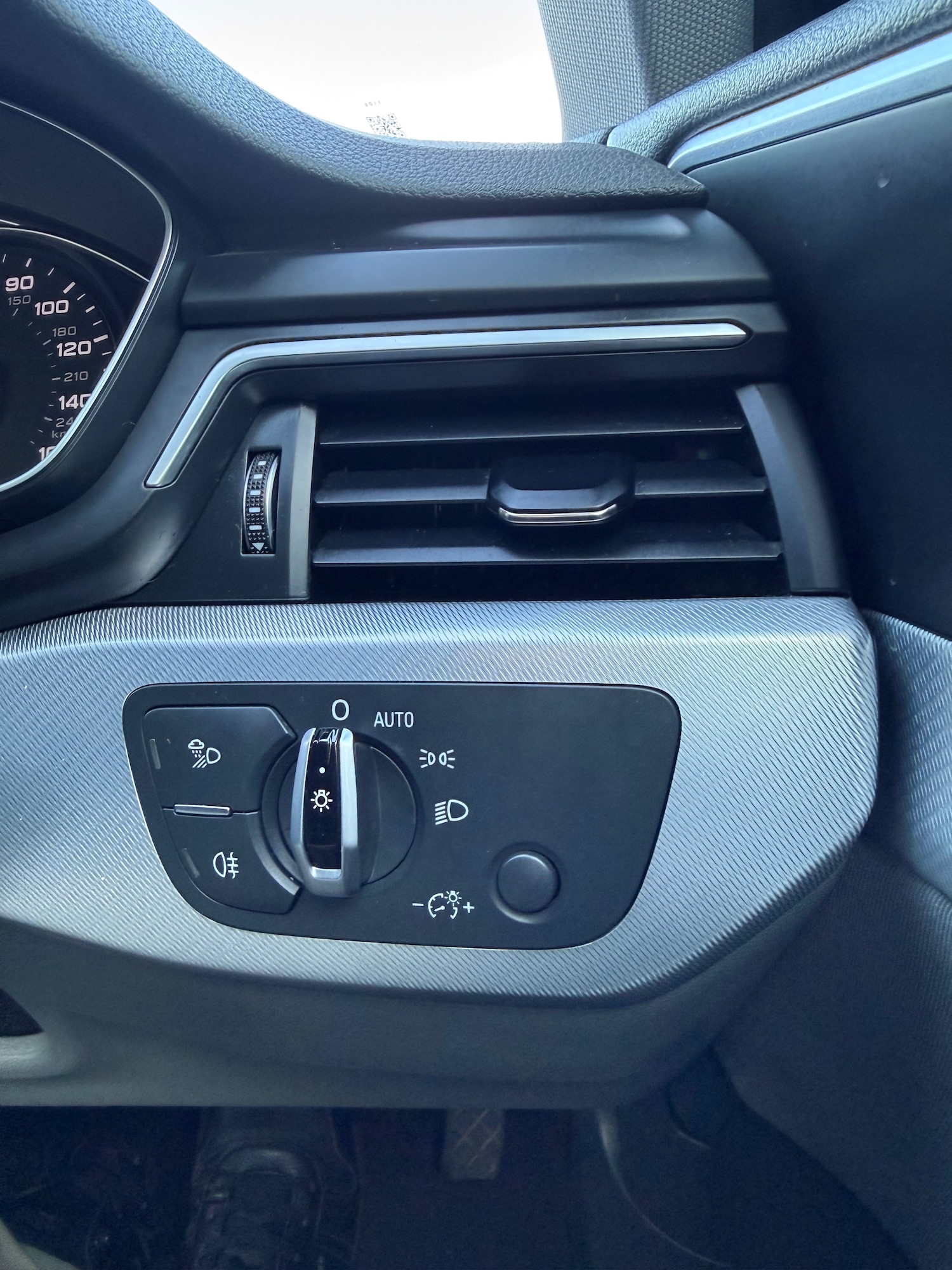 Used Audi A4 2017 for sale - 78018658: Photo 24