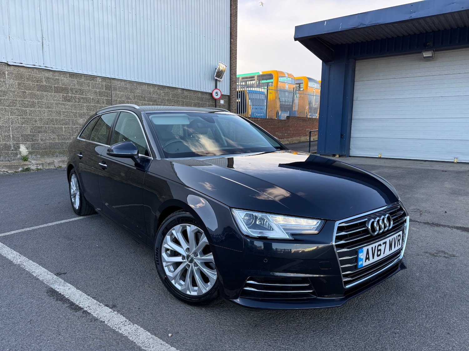 Used Audi A4 2017 for sale - 78018658: Photo 40