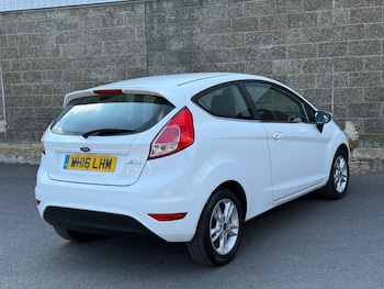 Used Ford Fiesta 2016 for sale - 78555574: Photo