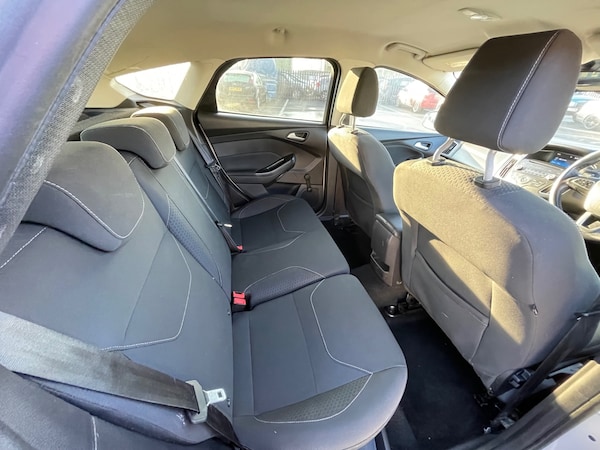 Used Ford Focus 2015 for sale - 71348611: Photo 16