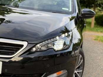 Used Peugeot 308 2016 for sale - 74779176: Photo
