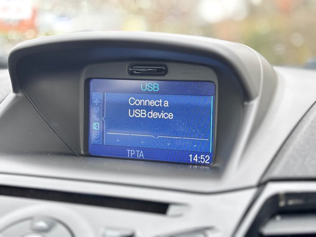 Used Ford Fiesta 2016 for sale - 77879419: Photo 41