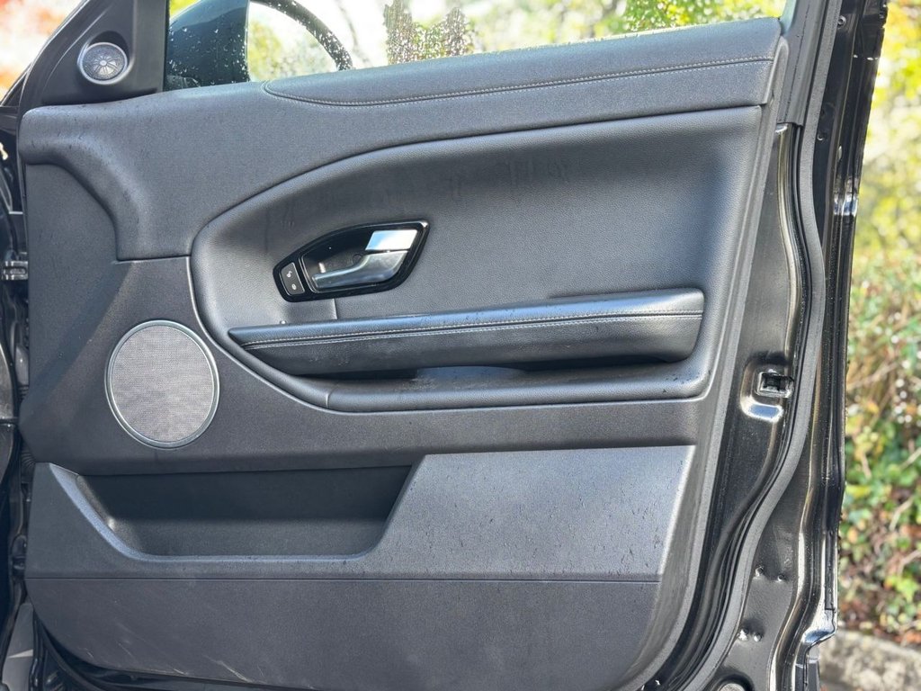 Used Land Rover Range Rover Evoque 2015 for sale - 76615637: Photo 35