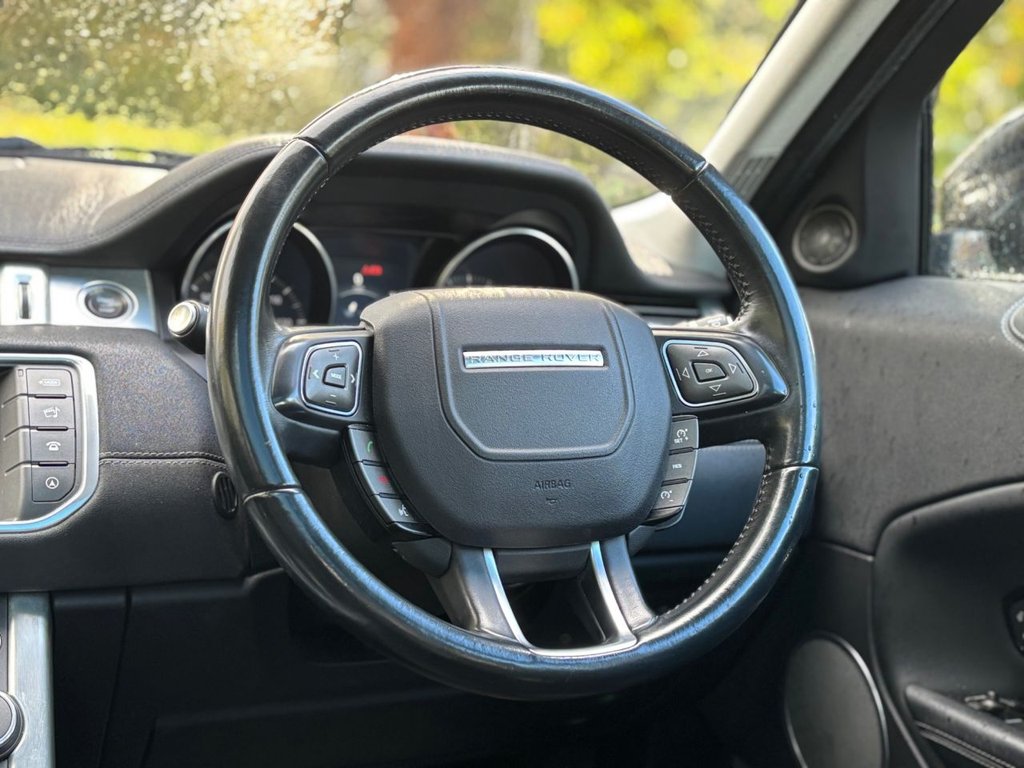 Used Land Rover Range Rover Evoque 2015 for sale - 76615637: Photo 41