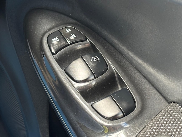 Used Nissan Juke 2018 for sale - 75678531: Photo 56