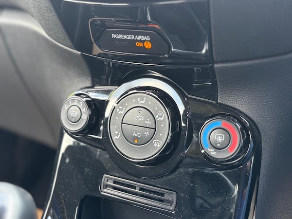 Used Ford Fiesta 2015 for sale - 75342771: Photo 33