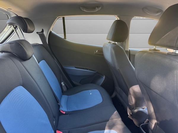 Used Hyundai i10 2016 for sale - 75342763: Photo 14