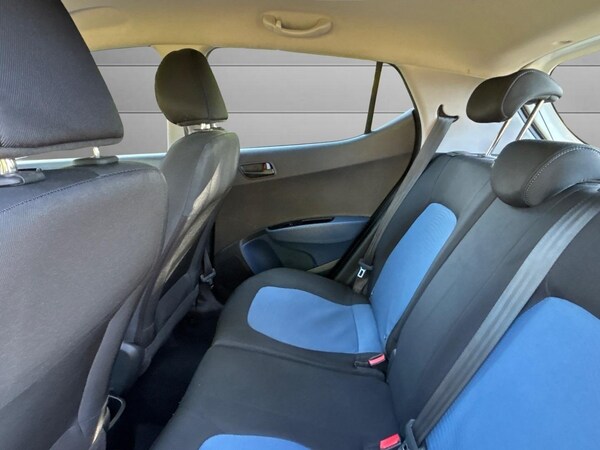 Used Hyundai i10 2016 for sale - 75342763: Photo 15