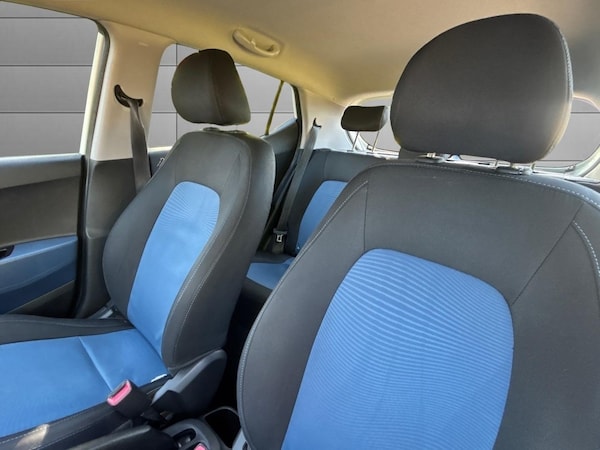 Used Hyundai i10 2016 for sale - 75342763: Photo 17