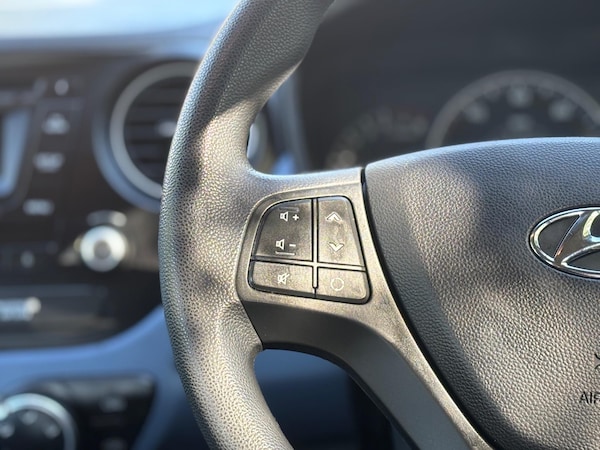 Used Hyundai i10 2016 for sale - 75342763: Photo 26