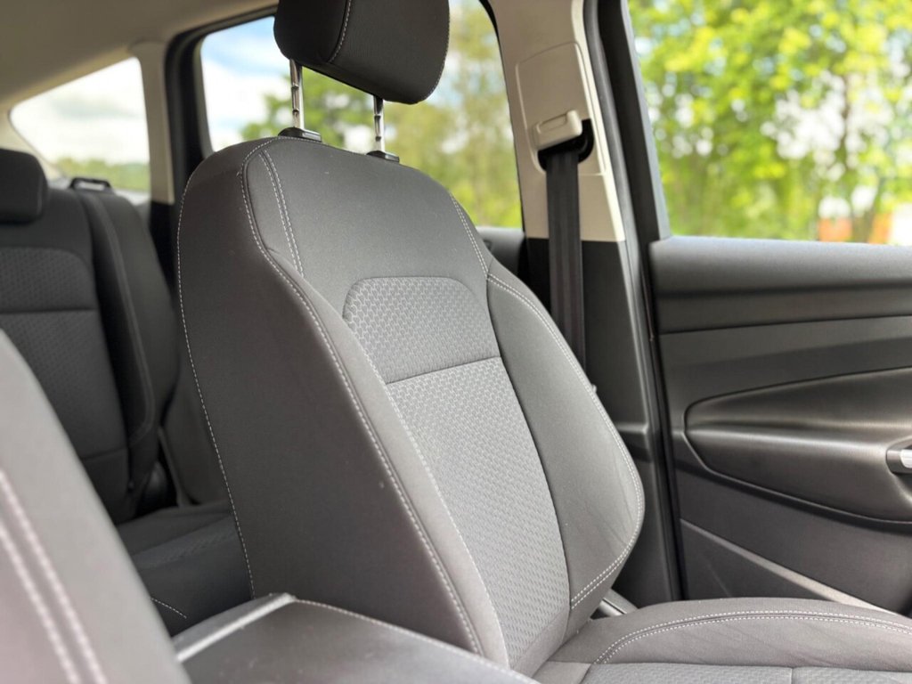 Used Ford Kuga 2017 for sale - 76615619: Photo 38