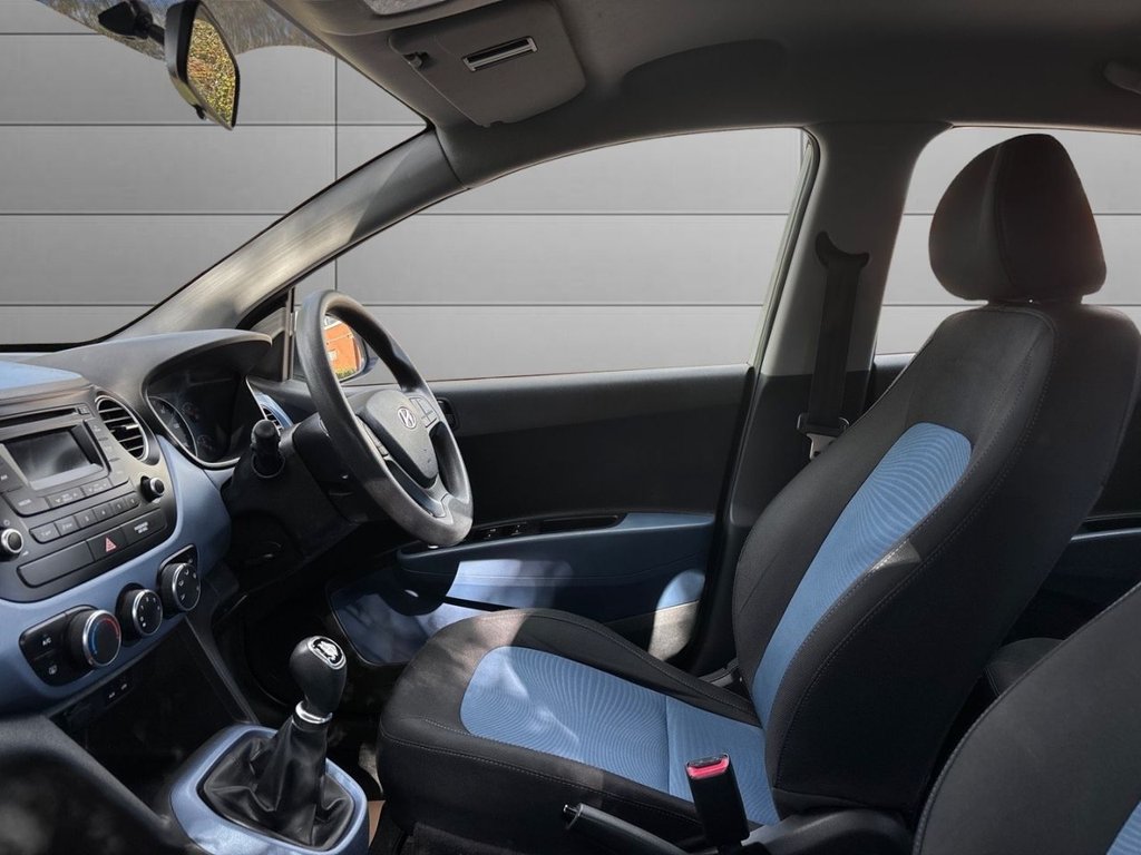 Used Hyundai i10 2015 for sale - 76615624: Photo 11