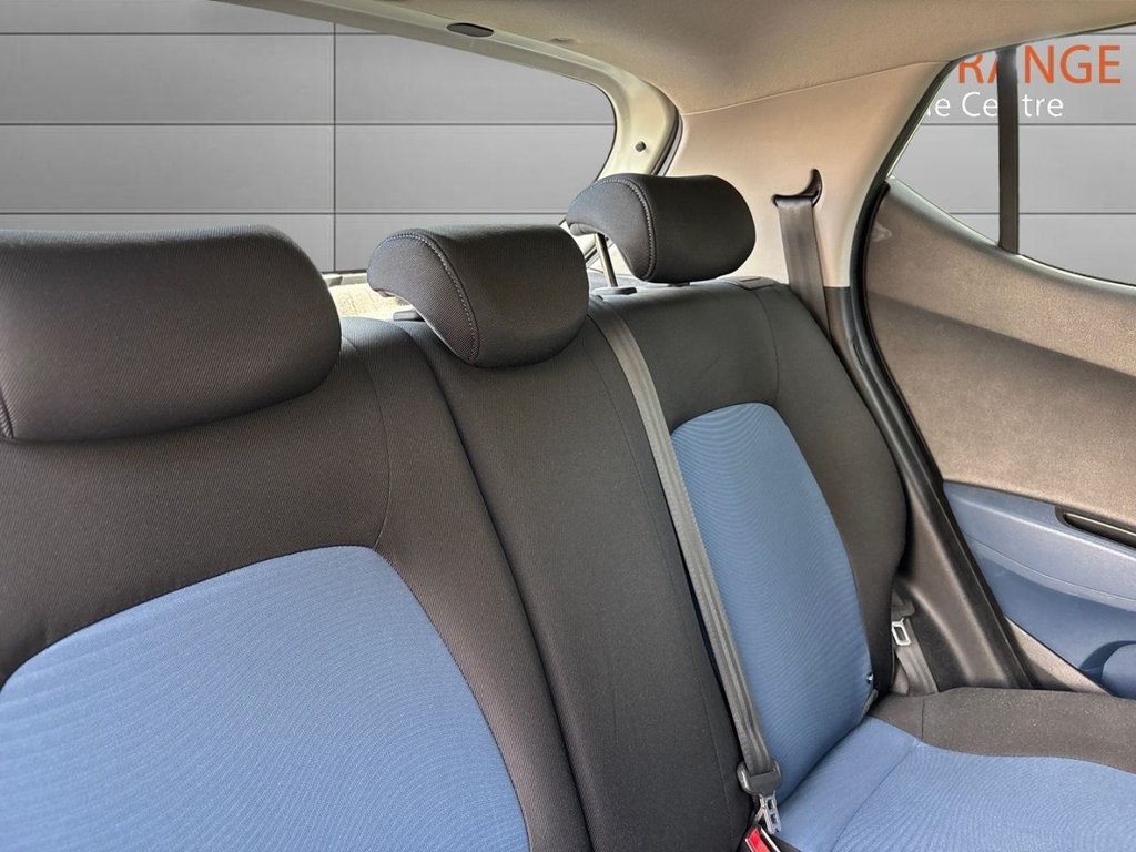 Used Hyundai i10 2015 for sale - 76615624: Photo 18