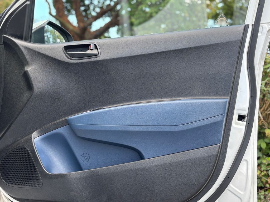 Used Hyundai i10 2015 for sale - 76615624: Photo 23