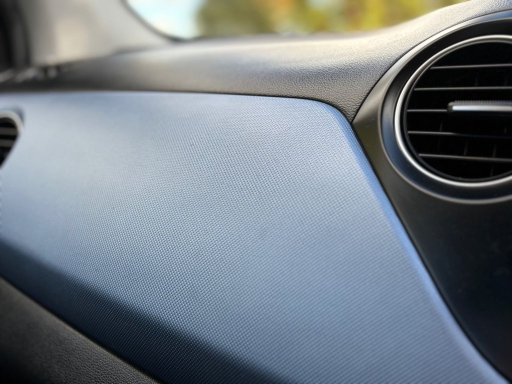 Used Hyundai i10 2015 for sale - 76615624: Photo 33