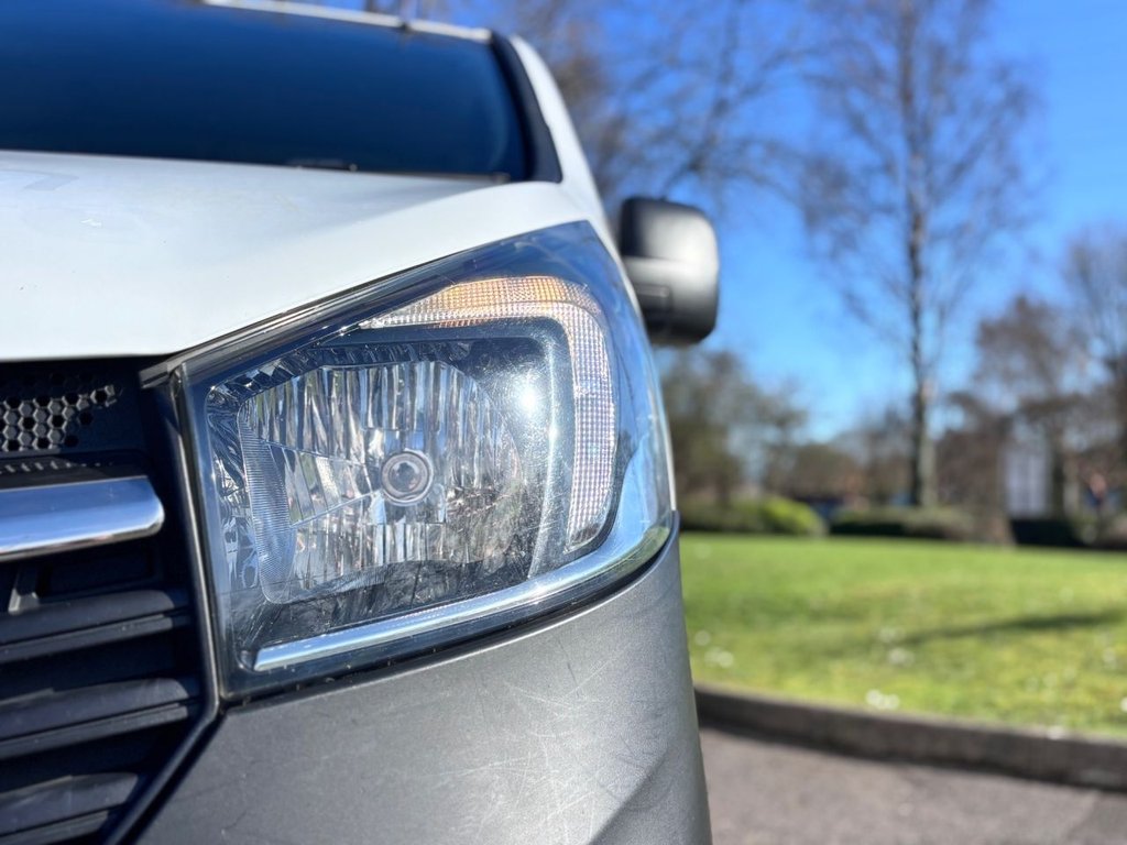 Used Vauxhall Vivaro 2016 for sale - 78044038: Photo 15