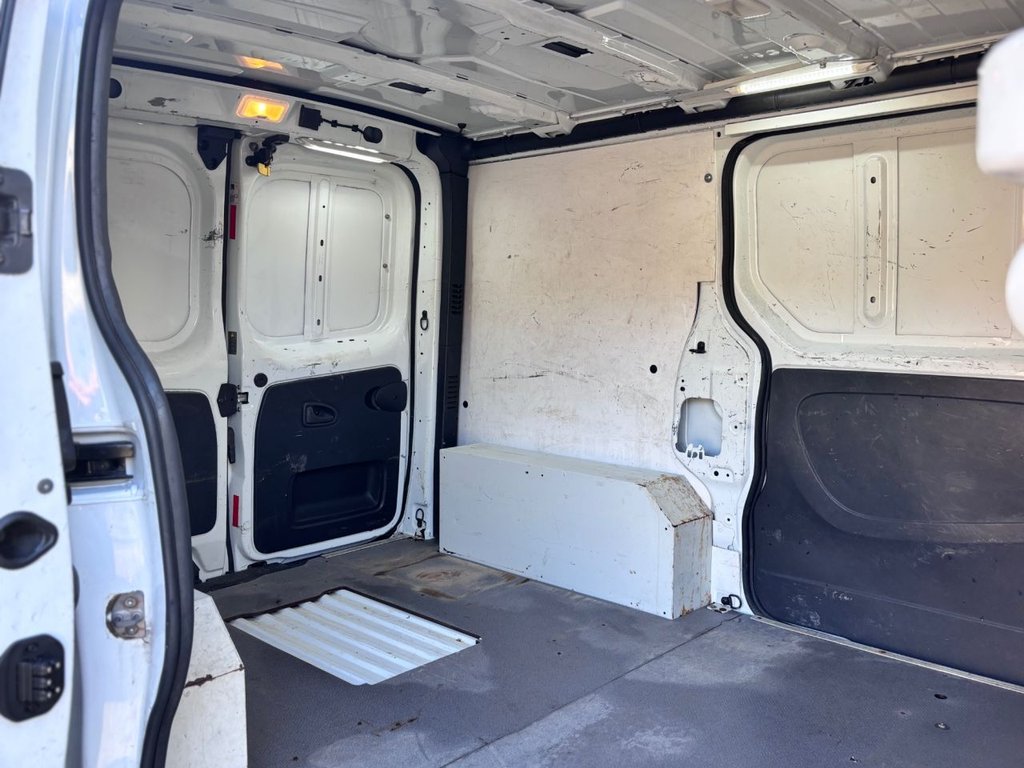 Used Vauxhall Vivaro 2016 for sale - 78044038: Photo 24