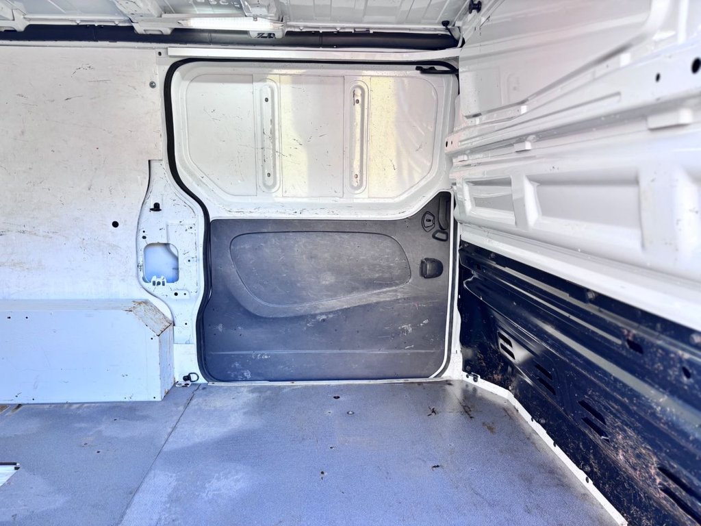 Used Vauxhall Vivaro 2016 for sale - 78044038: Photo 25